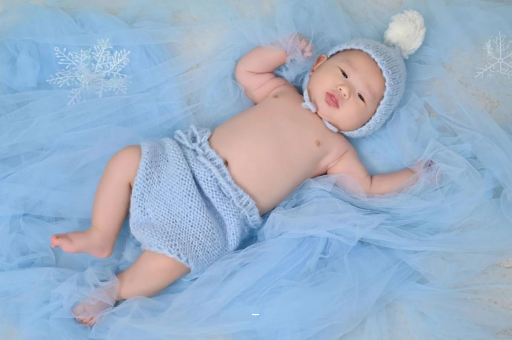 湖北宝宝吐奶黄色 湖北宝宝吐奶黄色